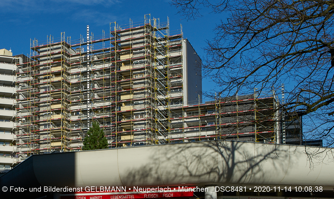 Fassadensanierung am Peschelanger im Marx-Zentrum in Neuperlach