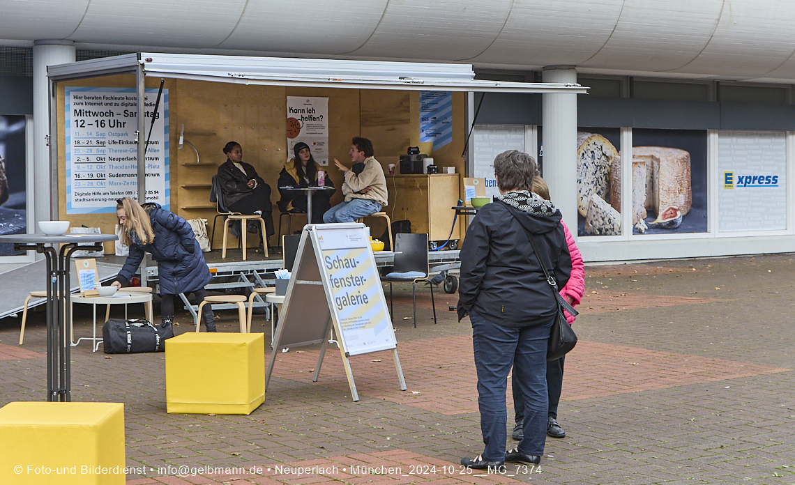 25.10.2024 - Schaufenster-Art und Illustration im Marx-Zentrum in Neuperlach