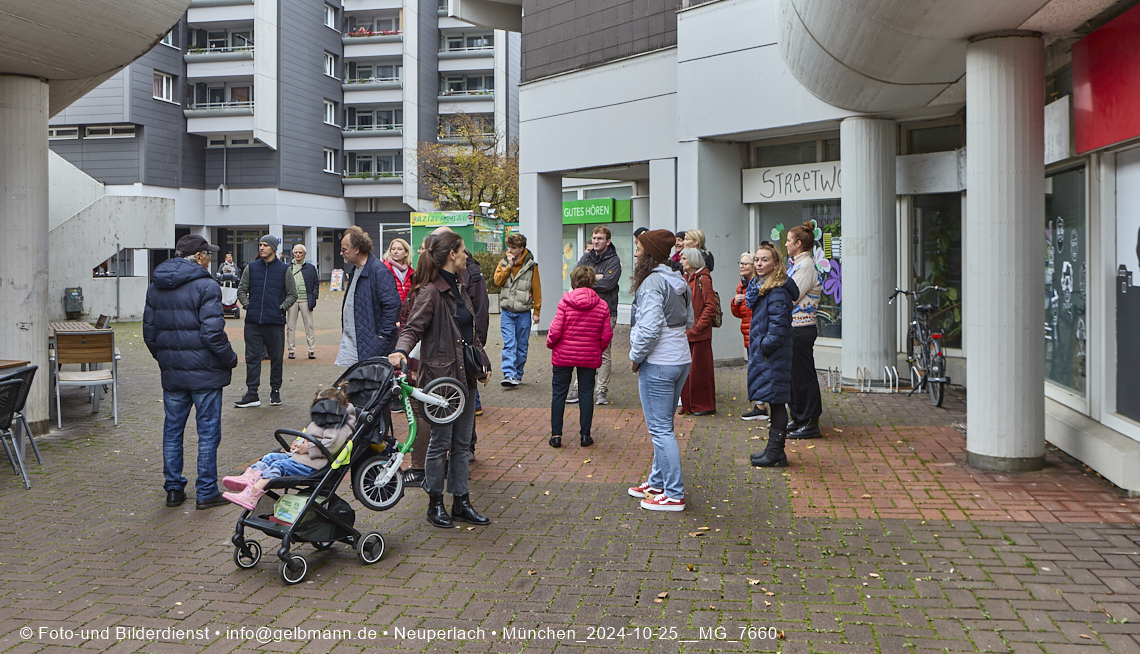 25.10.2024 - Schaufenster-Art und Illustration im Marx-Zentrum in Neuperlach