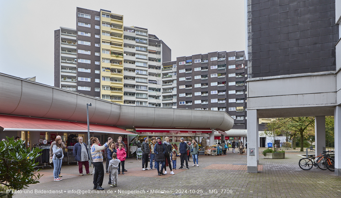 25.10.2024 - Schaufenster-Art und Illustration im Marx-Zentrum in Neuperlach